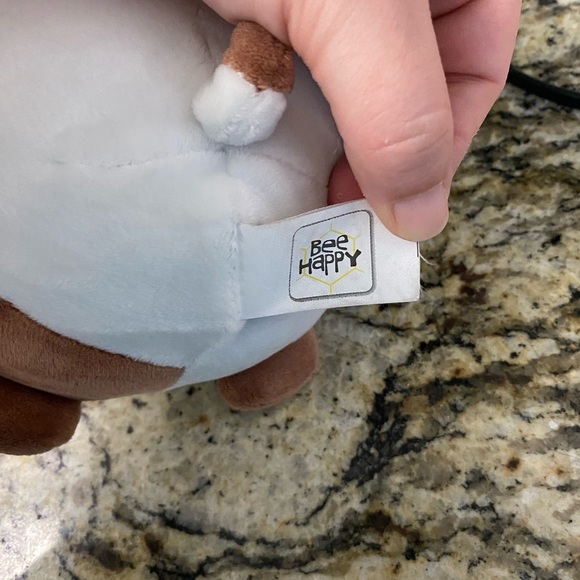 9” Drella the cow Hugmee Squishmallow - Picture 6 of 6